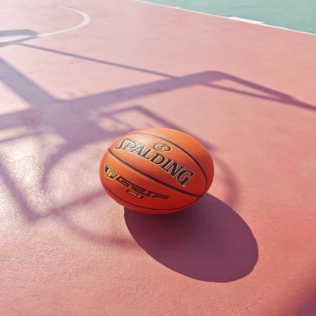 哈登休赛期训练视频曝光快船后场组织压力有望缓解